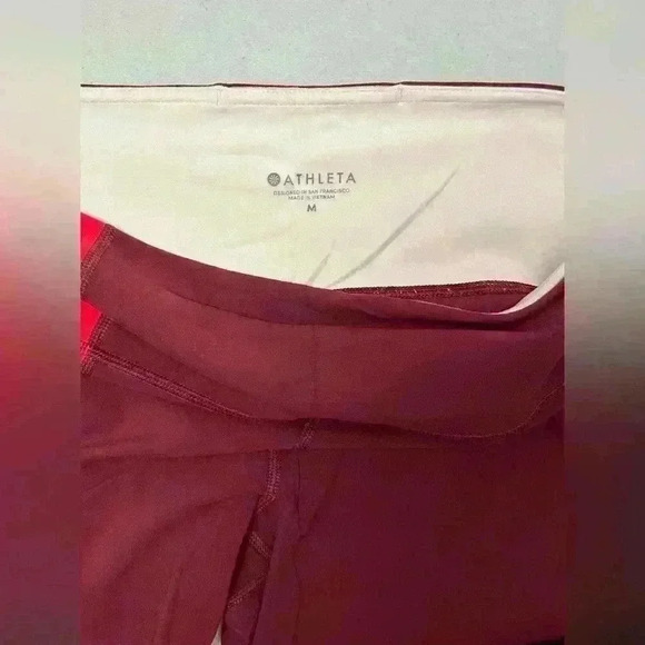 Athleta Elation 7/8 Leggings Studio Red Garnet VGC Size M - Picture 8 of 10